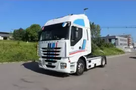 I sell Iveco tractor unit, good condition, 1 €